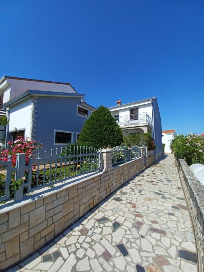 PUY Andela Apartment מראה חיצוני תמונה